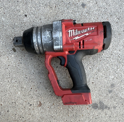 Milwaukee M18 FUEL 18V Cordless Brushless Impact Wrench Red/Black 2867-20