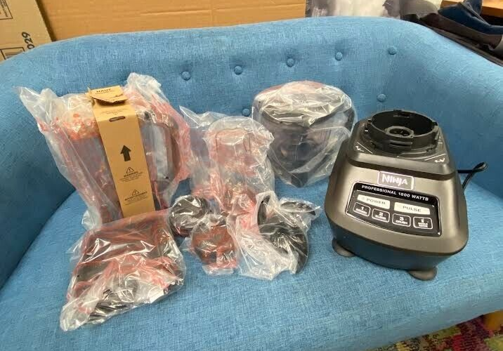 Ninja Mega Kitchen System Blender and Food Processor BL770 1500W Power-image