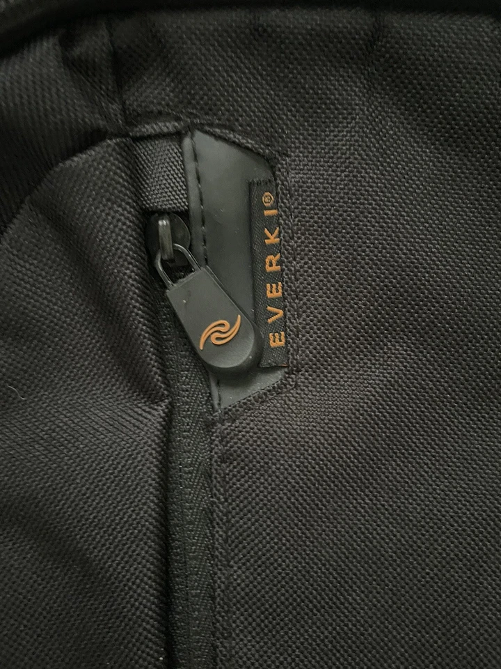 Everki 17" Swift Light Mochila para Laptop Notebook Bolsa de Viaje Acolchada Hombro Cómoda Foto 2 de 4