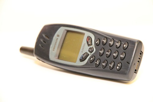 Vintage Collectible Mobile ERICSSON A2628s Cellular GSM Antenna Phone - 第 3/10 張圖片