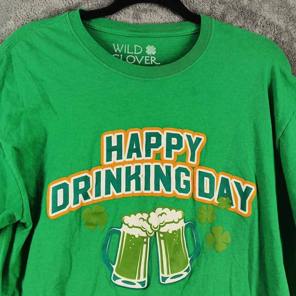 Camiseta WILD CLOVER San Patricio Talla GRANDE "Feliz Día de Beber" Algodón Verde Foto 3 de 4