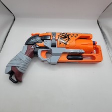 Nerf Zombie Strike HammerShot Blaster Revolver With 4 Darts