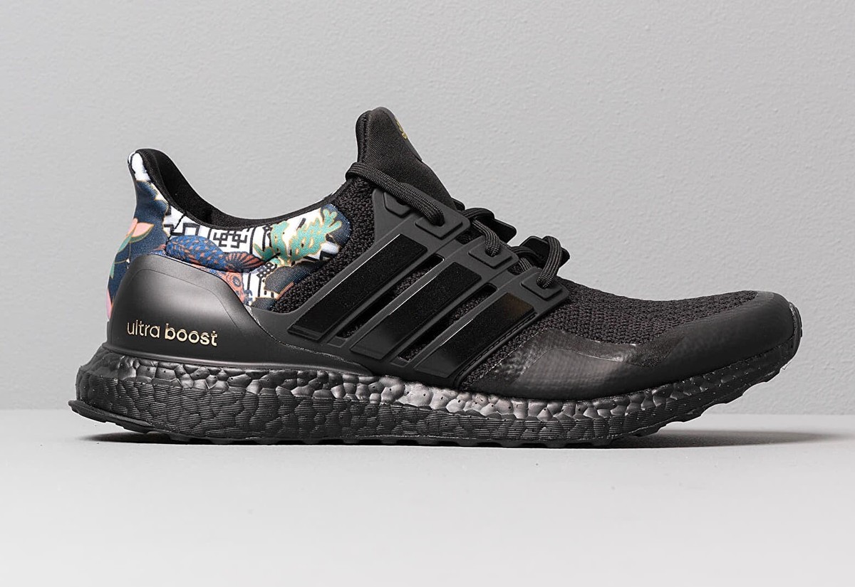 ADIDAS ULTRABOOST DNA FW4324 CHINESE NEW YEAR BLACK MENS  display picture 2