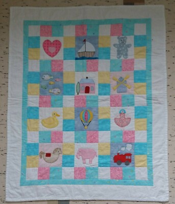 Vintage Retro 1970-80er Baby Patchwork Blumen Quilt Tagesdecke Topper Pastell Wiege