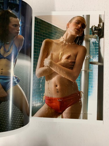 CLEAR MAGAZINE VOLUME II ISSUE 3-BLACK MAGIC-FASHION & ARCHITECTURE - Picture 6 of 7