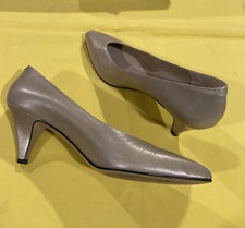 Vtge. AMALFI Monica Ladies Gold Luster Leather Heel Pumps Size 7 1/2 4A W/Box