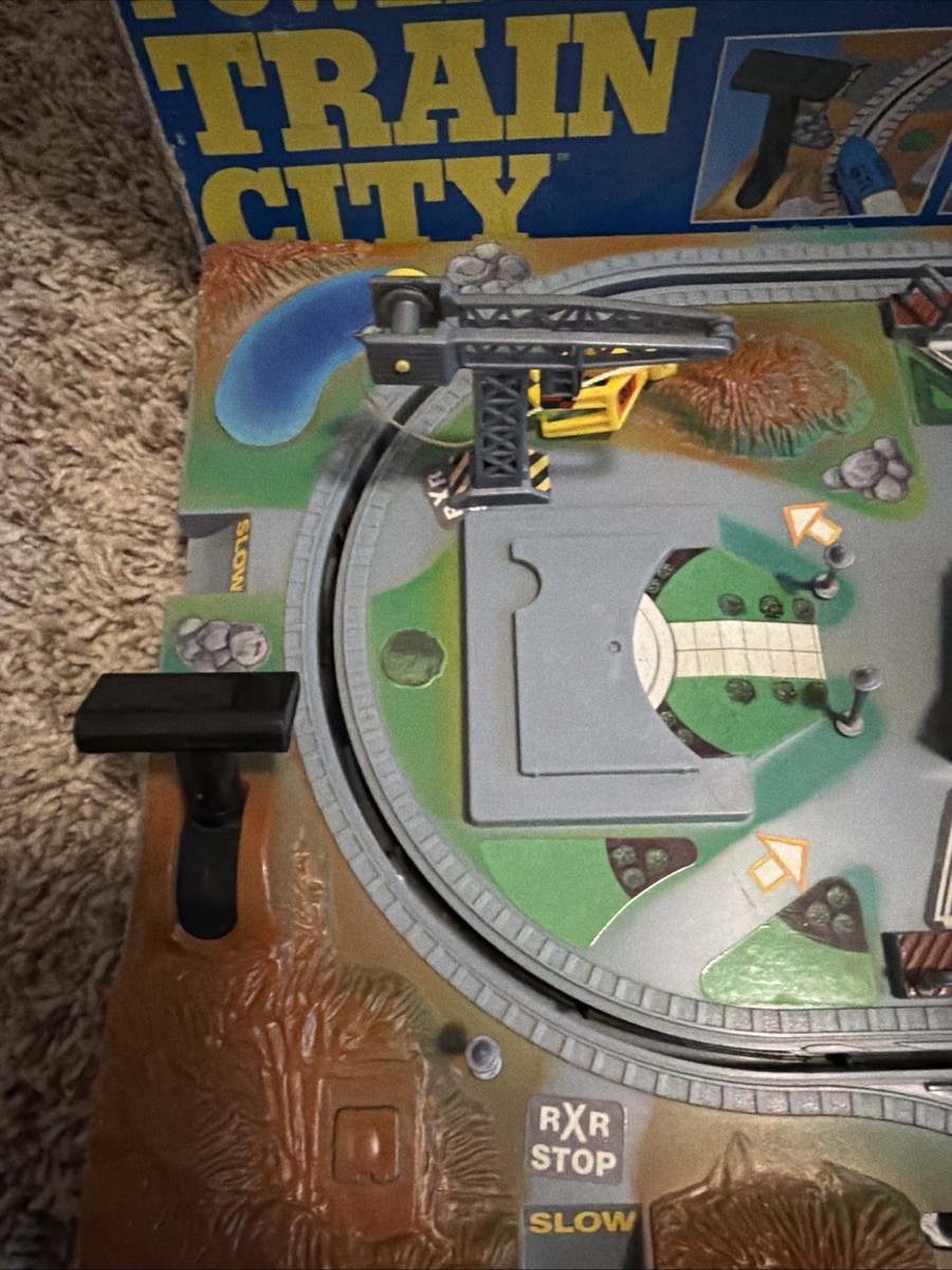 Micro Machines Power Train City/Micro Machines Cars- Extra Train