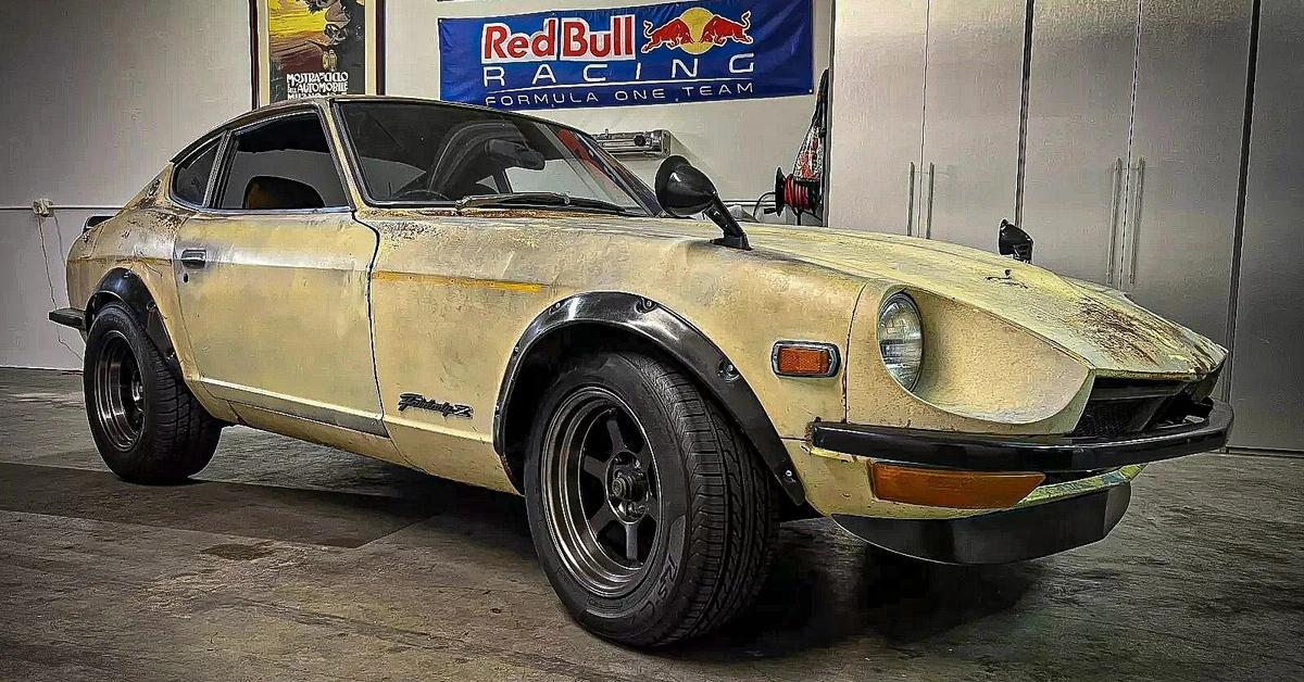 Z-Car Collection Includes Black Pearl, JDM Fairladies