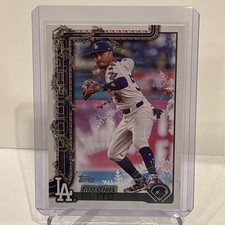 2025 Topps Holiday Mookie Betts #H52 Image Variation Christmas Lights Plus base 
