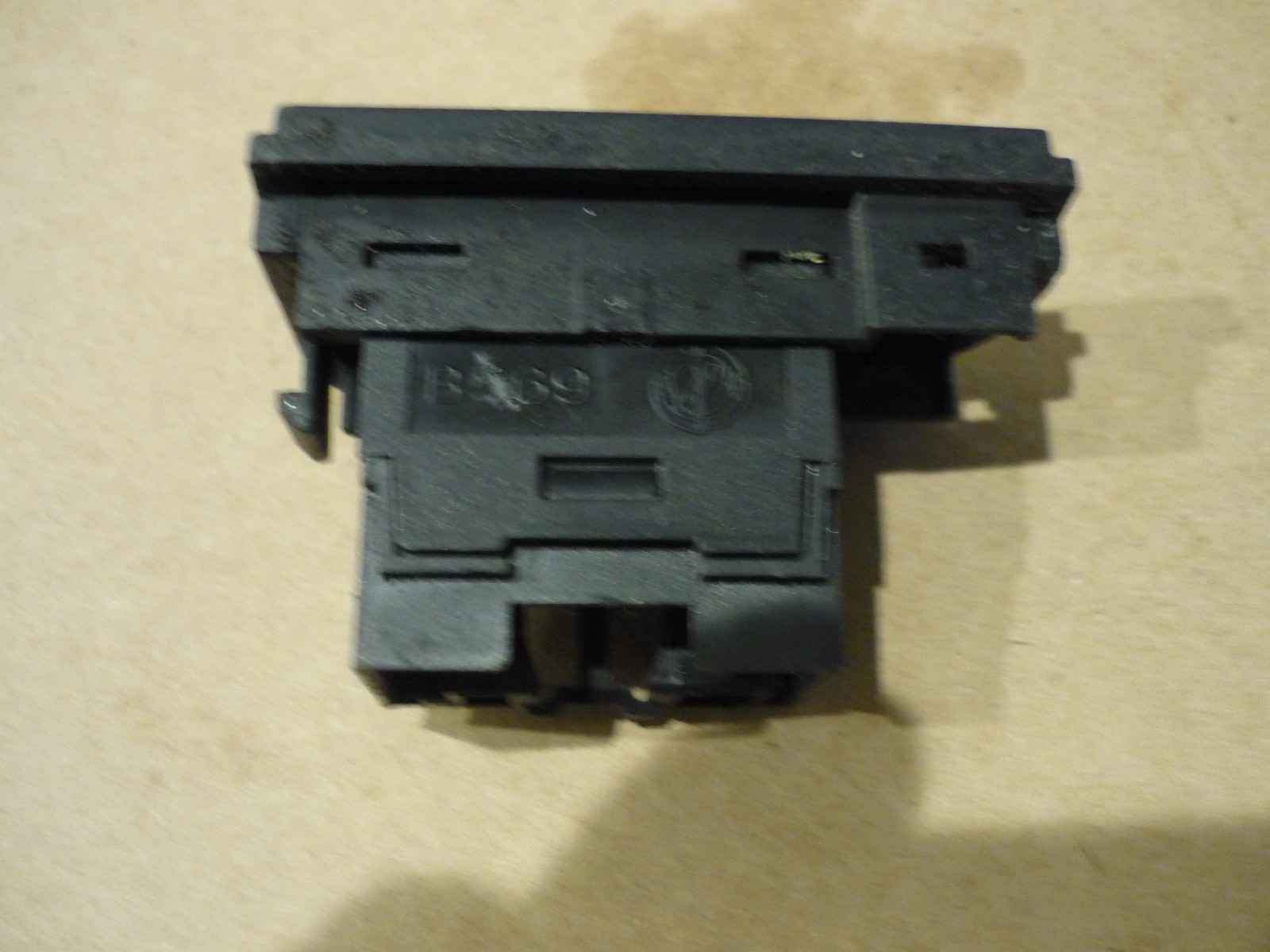 Ferrari 360 - RH Window Switch   - P/N 65520300