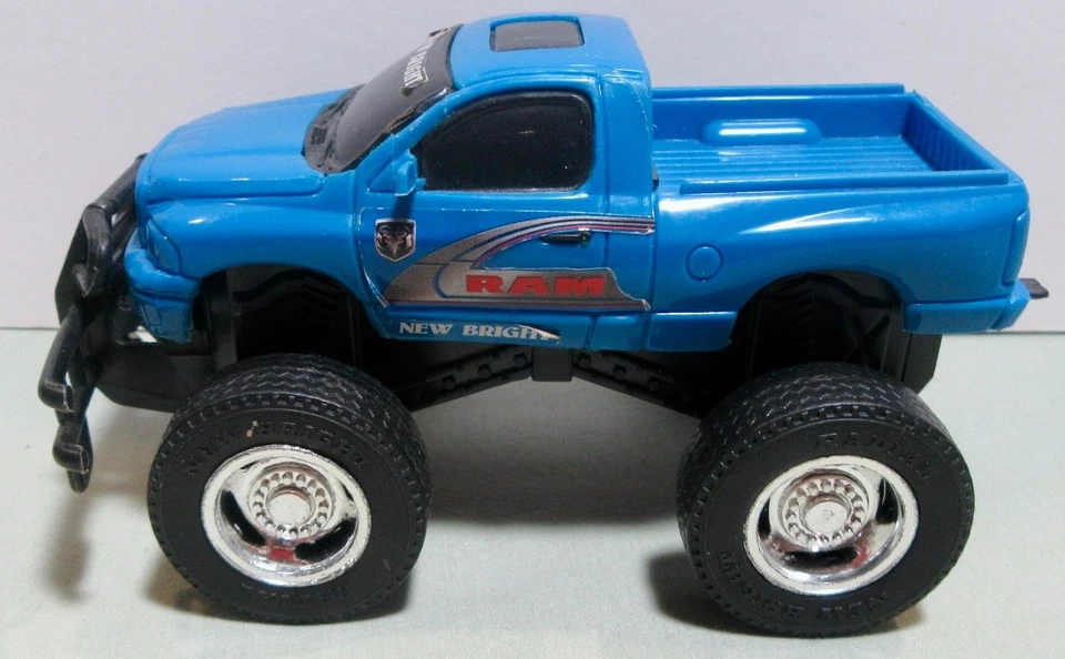 Camionetas pickup Bright Ram y Ford F-150 4x4 nuevas Foto 4 de 4