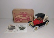 VTG 1996 ERTL 1918 "Ford Runabout" Diecast Car/Bank WATKINS Collectible Series