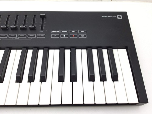 CONTROLADOR MIDI NOVATION LAUNCHKEY 49 19146262 - Imagen 4 de 6