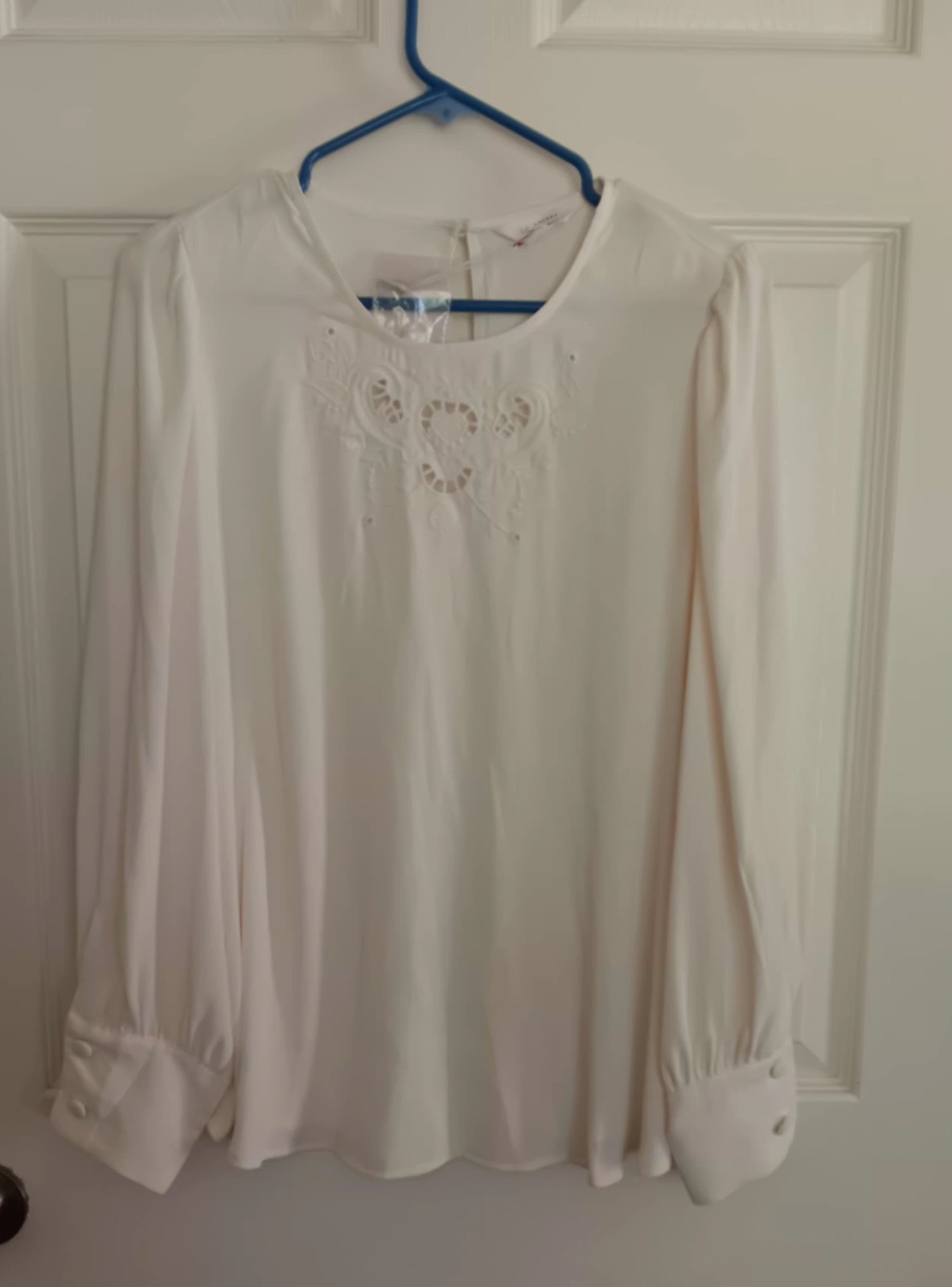 Lauren Conrad Ivory Tusk Long Sleeve Soft Polyester Blouse Size Large