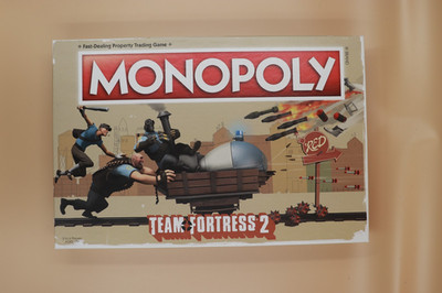Team Fortress 2 Monopoly Board Game - Good Condition, Everything Included