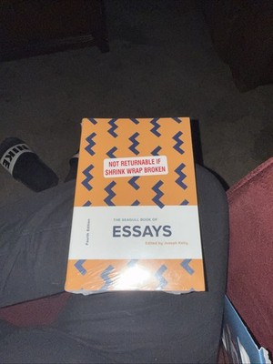Seagull Book of Essays (Kelly, 2021) 4th Fourth Edition paperback