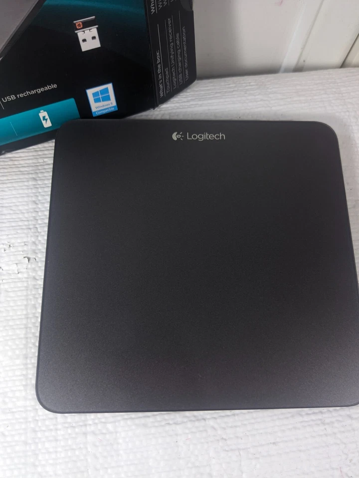 Logitech t650 Wireless Rechargeable Touchpad with Unifying Receiver no cord - Image 2 of 4