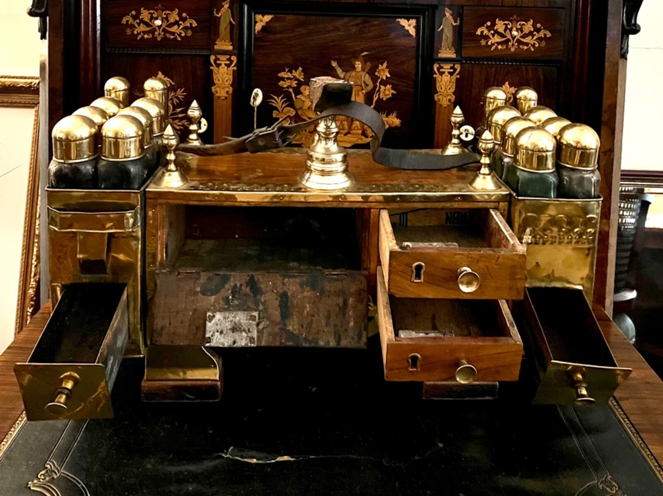 Antigo Vintage Extravagante Grande Caixa de Brilho de Sapato Madeira e Latão Turco 16 Garrafas Exclusivo - Imagem 4 de 4