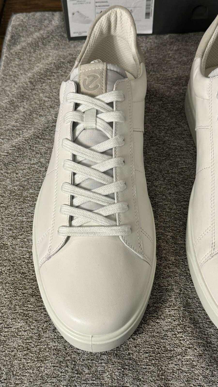 Foto 4 di 17