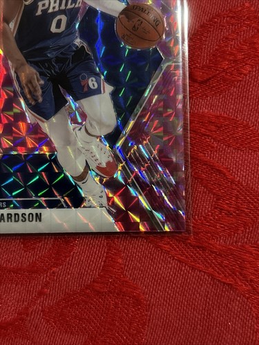 Tarjeta de baloncesto Josh Richardson ""Pink Camo Prizm"" 2019-20 Panini mosaico - Imagen 5 de 7