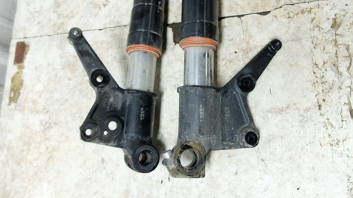 15 Triumph Tiger 800 XCX abs front forks fork tubes shocks right left - Picture 9 of 9