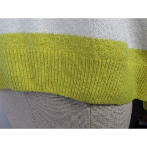 Vince Camuto Yellow & White Striped Boat Neck Oversized Sweater Size Smal - Picture 8 of 11