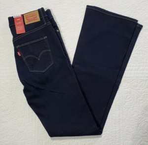 levi slimming bootcut