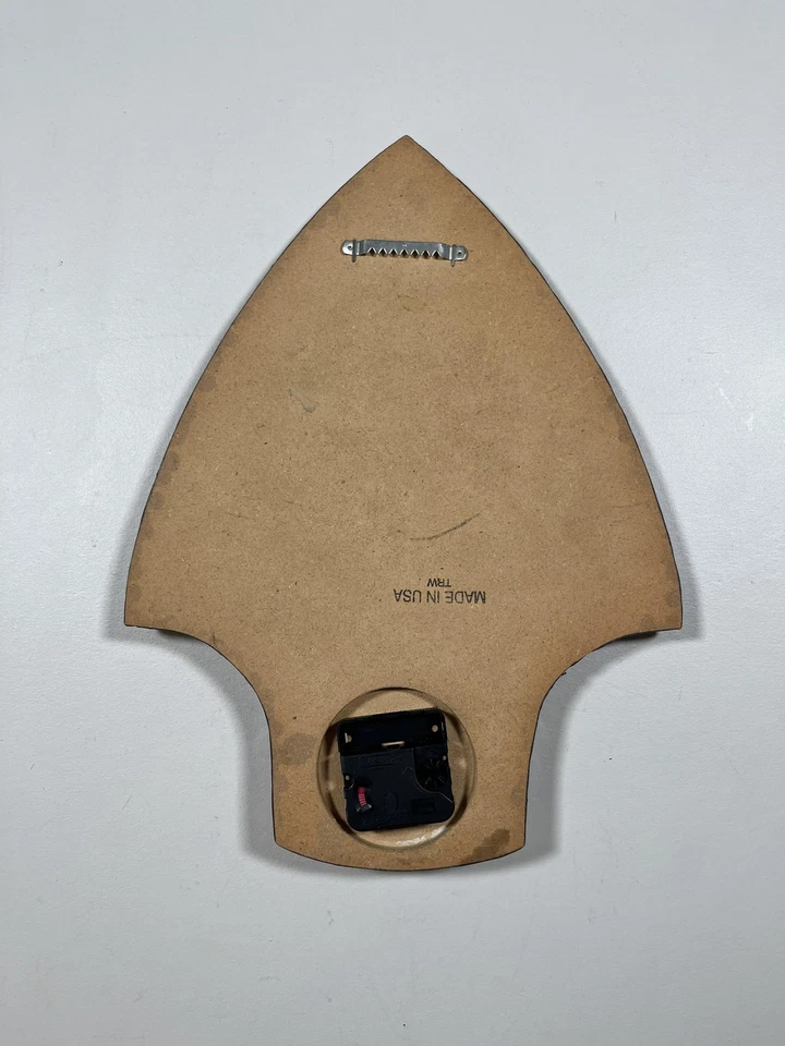 Vintage Wolf Arrowhead Wall Clock Rustic Cabin Decor Wildlife Made in USA VTG - Image 2 of 4