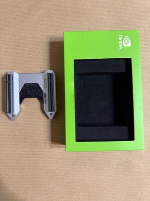NVIDIA GeForce RTX NVLink SLI Bridge 3-Slot P4932 for RTX 2080 Ti