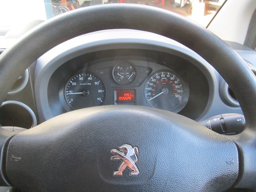 2018 Peugeot Partner 850 1.6 BlueHDi 100 Professional Van [non SS] PANEL VAN Die - Picture 13 of 15