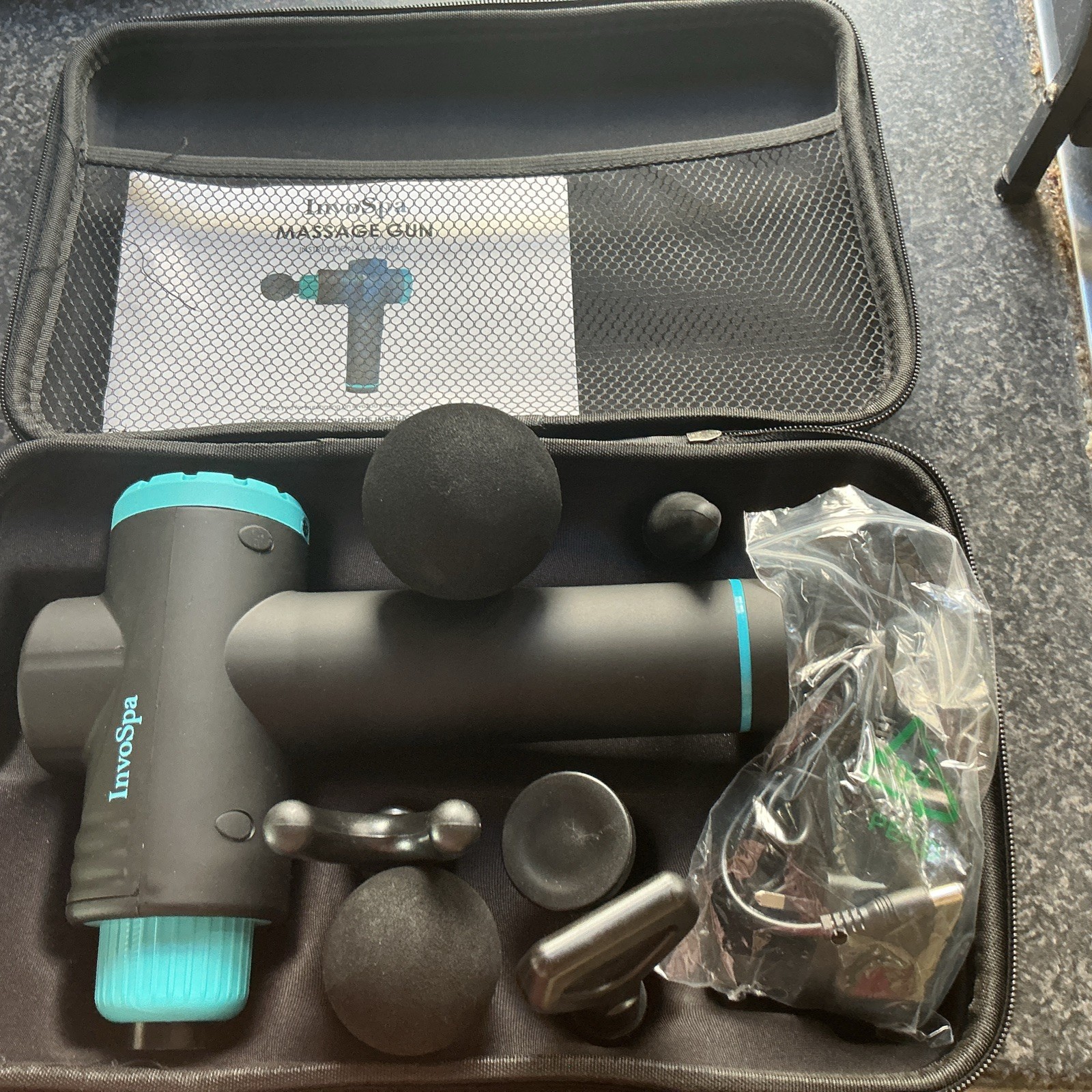 Tiefengewebe Massagepistole 6 Geschwindigkeiten Muskel Perkussion Massagegerät LCD leise + 6 Köpfe