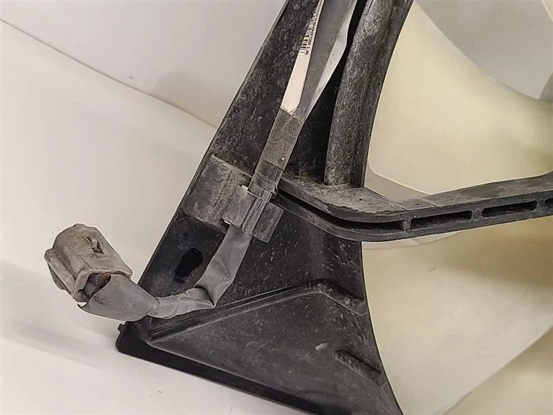 00-04 TOYOTA AVALON Radiator Fan Motor Fan Assembly Passenger Right   Foto 4 de 4