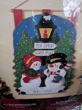 Bucilla Mr Mrs Snowman Wall Hanging Kit 84979