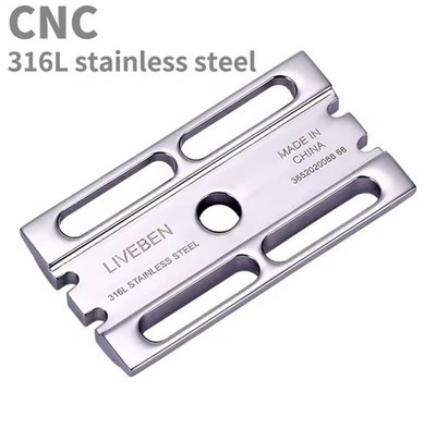 ヘトロジェニティ　Raw Face/Blasted Silver Roche R1 Safety Razor (Silver) Closed Comb