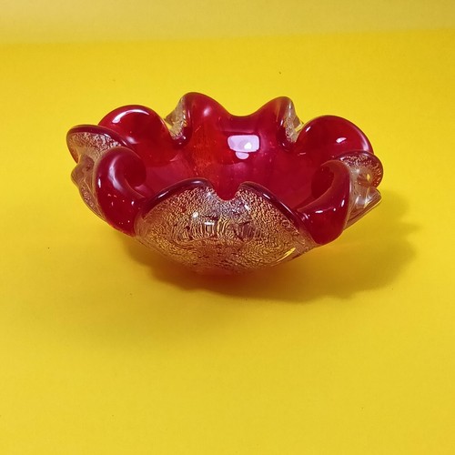 Vintage Handmade Murano Red Glass Decorative Trinket Bowl or Ashtray - Picture 5 of 6