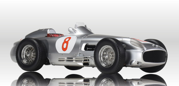 1:8 Ixo Mercedes W196 Fangio #8 520010118, Hochdetaillierter Die Cast Bausatz-image
