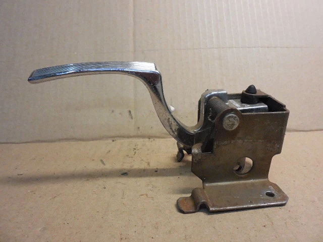 1977 - 1989 Cadillac Fleetwood Right Rear Inner Door Handle  - Image 4 of 4