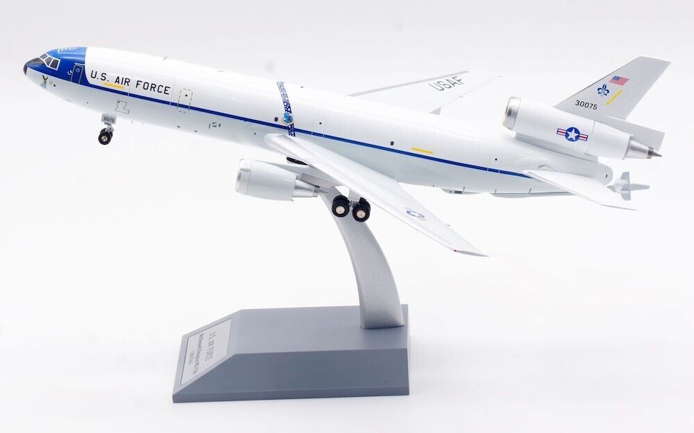 KC-10A EXTENDER (DC-10-30CF) USAF 83-0075 W/STAND