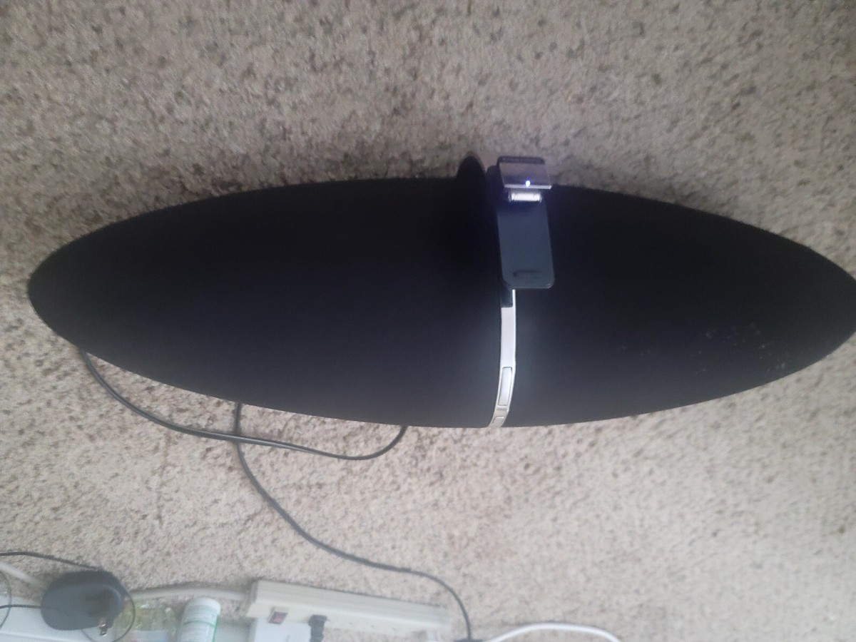 Bowers & Wilkins Zeppelin Air iPod &iPhone Speaker -Sold AS Bowers & Wilkins Zeppelin Air iPod &iPhone Speaker -Sold AS