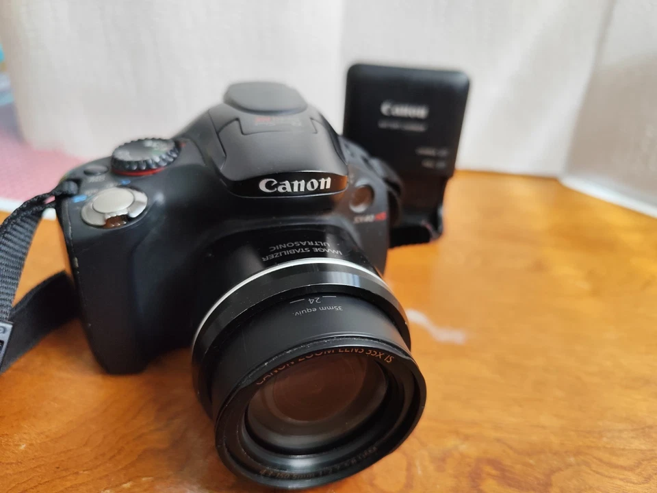 Cámara Canon Powershot SX40 HS de 12,1 megapíxeles con lente zoom óptico de 35x Foto 4 de 4