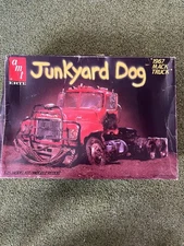 AMT Junkyard Dog 1967 Mack 1/25 New/ Open Box See Pics!