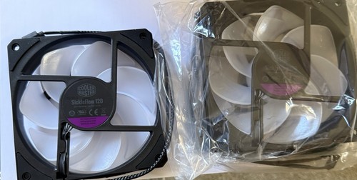 CoolerMaster SickleFlow 120 ARGB 3IN1 Case Fan 4-Pin PWM LIGHT RGB Controller - Picture 3 of 3