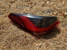 BMW 4 SERIES G22 G23 G26 G82 REAR LEFT PASSENGER OUTER LED TAIL LIGHT 7477603