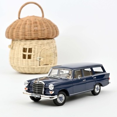Norev 183599 Mercedes-Benz 200 Universal Kombi 1966 W110 dunkelblau 1:18 Modella
