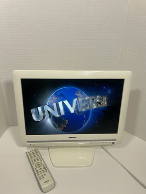 Toshiba 19  LCD TV DVD Player Combo 19LV50KW HDMI VGA Gaming White Excellent