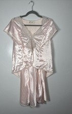 Victoria's Secret Vintage Chemise and Cover Robe Size Medium Light Pink Lace