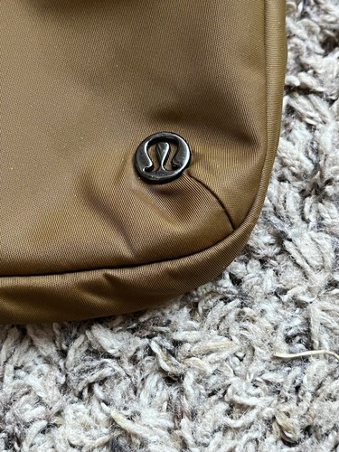 Lululemon Everywhere Crossbody Bag-Brown - Picture 3 of 13