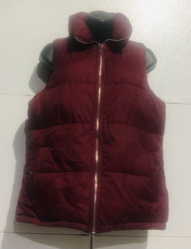 Old Navy Puffer Vest Burgundy Women’s Size Medium Full Zipper Snap Pockets
