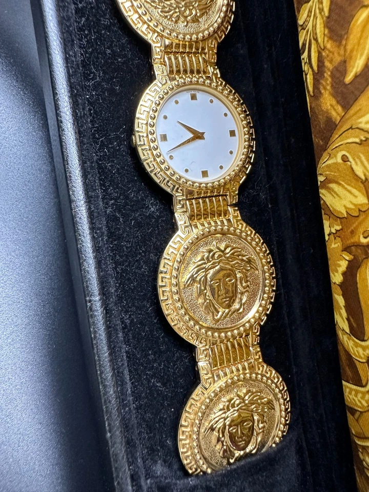 RELOJ PULSERA GIANNI VERSACE MEDUSA DE UNA SOLA PIEZA SUIZO AÑOS 90 RARO HQ LUJO Foto 4 de 4