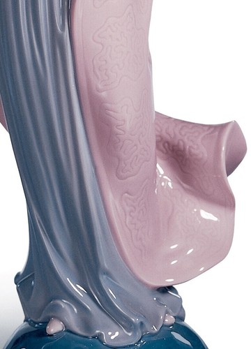 NEW LLADRO OUR LADY WITH FLOWERS FIGURINE #5171 BRAND NIB RELIGIOUS SAVE$$ F/SH - Picture 3 of 5